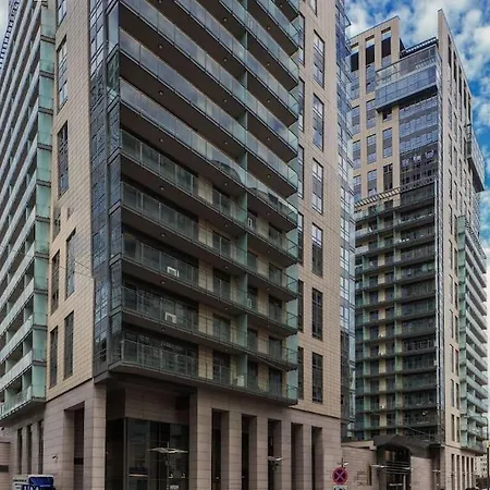 Urban Chic - One Bedroom - Luxury Stays- Platinum Towers&606