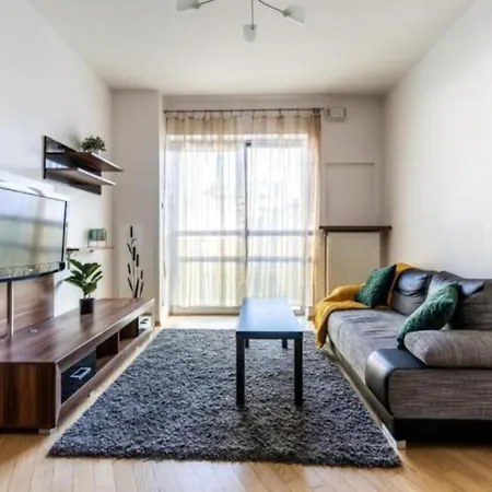 Apartment - Great Location - One Bedroom - Platinum Towers *
