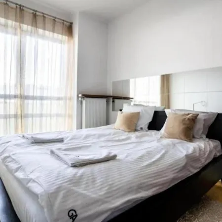 Urban Chic - One Bedroom - Luxury Stays- Platinum Towers&606 Apartmán