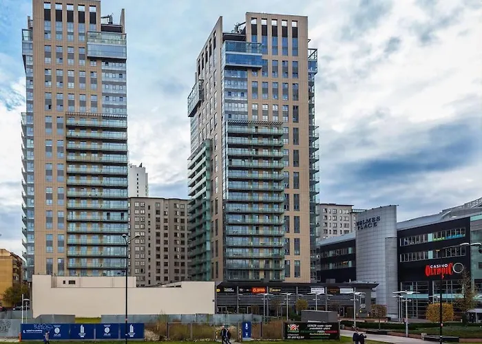 Urban Chic - One Bedroom - Luxury Stays- Platinum Towers&606 *