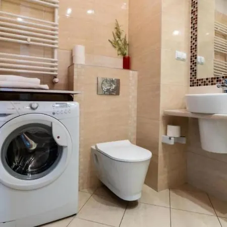 Urban Chic - One Bedroom - Luxury Stays- Platinum Towers&606 ורשה