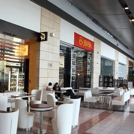 Urban Chic - One Bedroom - Luxury Stays- Platinum Towers&606 דירה